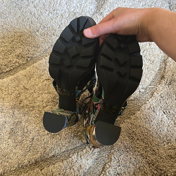 Rainbow Snakeskin Lace-Up boots - Picture 5 of 5